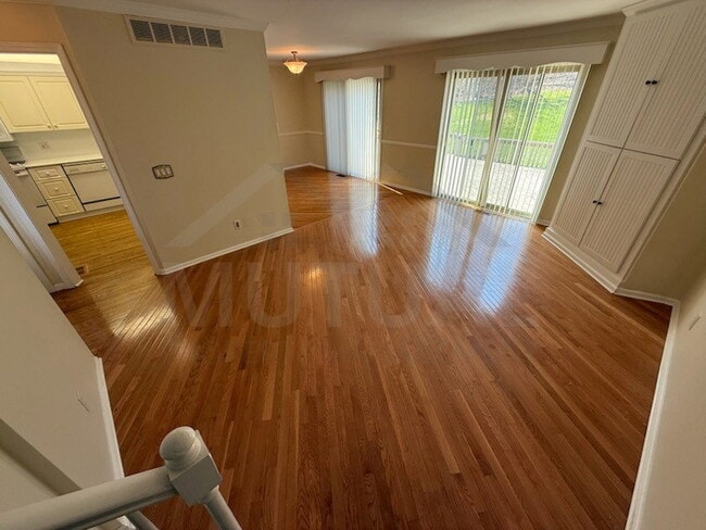 Building Photo - 48108 Colony Farm Cir