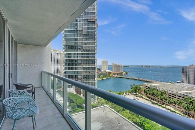 Building Photo - 485 Brickell Ave