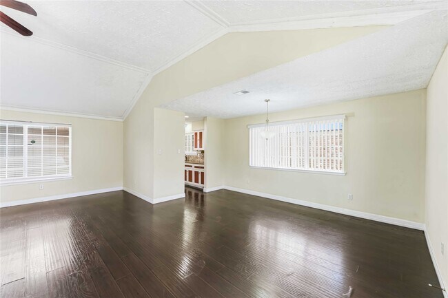 Building Photo - 3415 Honey Creek Dr