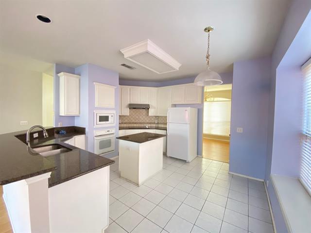 Building Photo - 2217 Hunters Run Dr