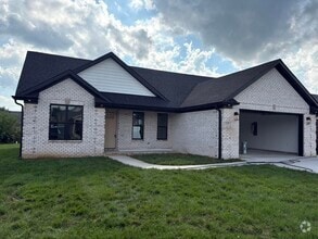 Building Photo - 129 Squires Way