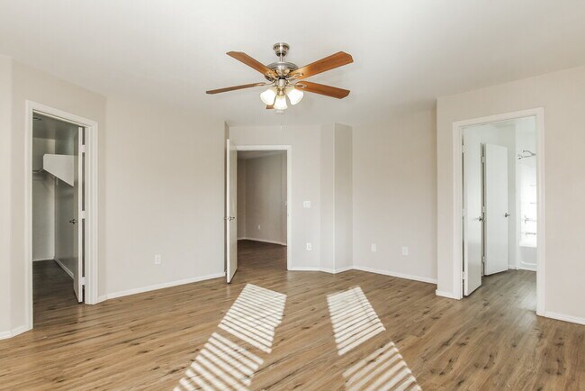 Building Photo - 3905 W Park St