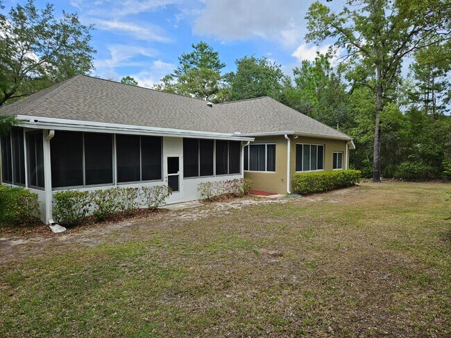 Building Photo - 5 Asparagus Ct