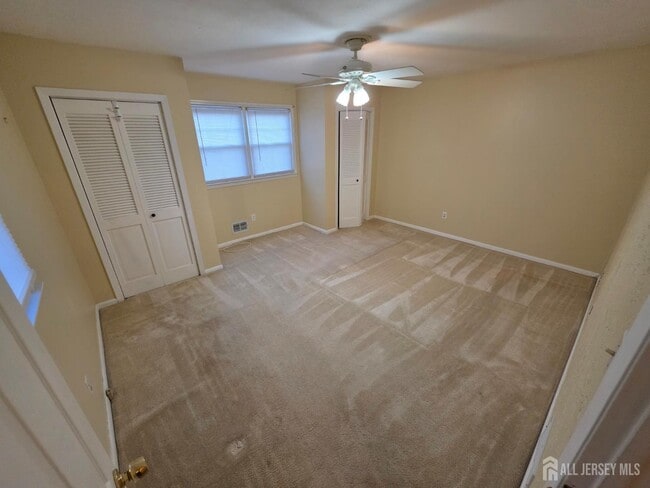 Building Photo - 236 Merchants Ave