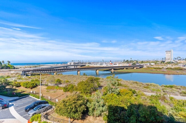 Building Photo - 1019 Costa Pacifica Way