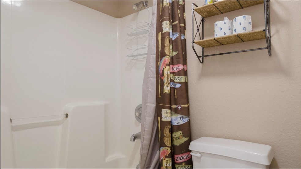 Building Photo - 420 Fall Creek Dr