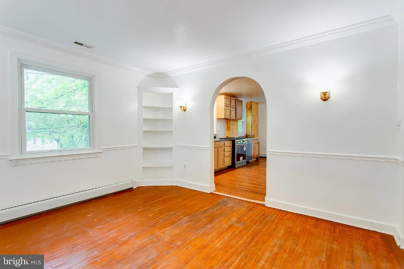 Building Photo - 301 Loureiro Ln