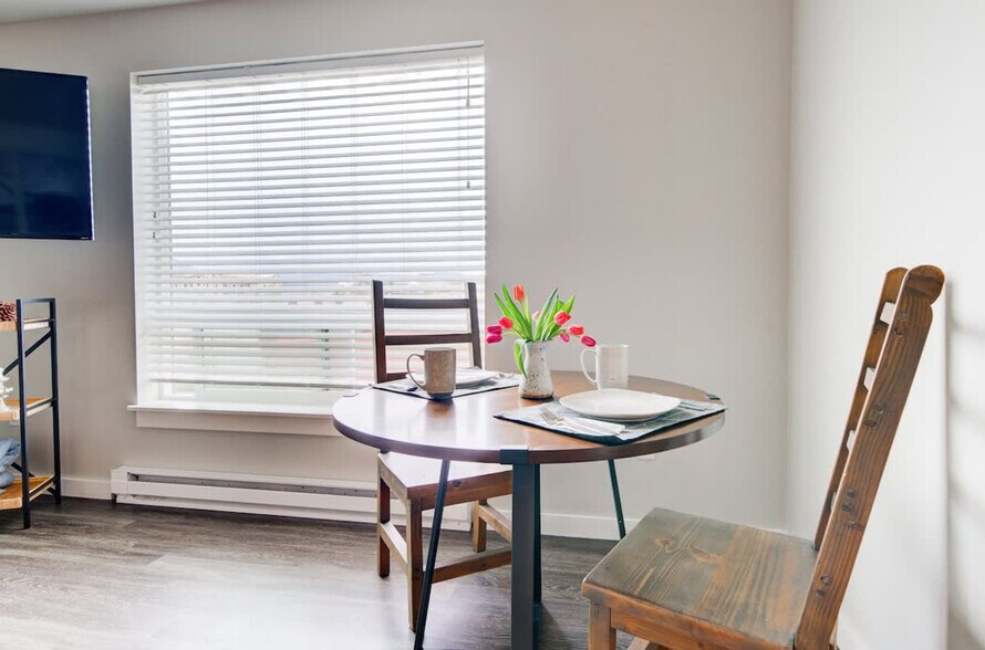 Building Photo - 360 Enterprise Blvd