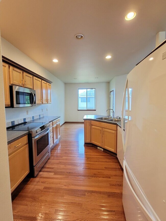 Building Photo - South Richland Rambler for Rent