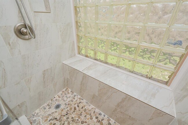 Building Photo - 2119 Landcircle Ct