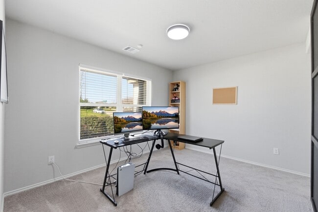 Building Photo - 8027 Dauntless Dr