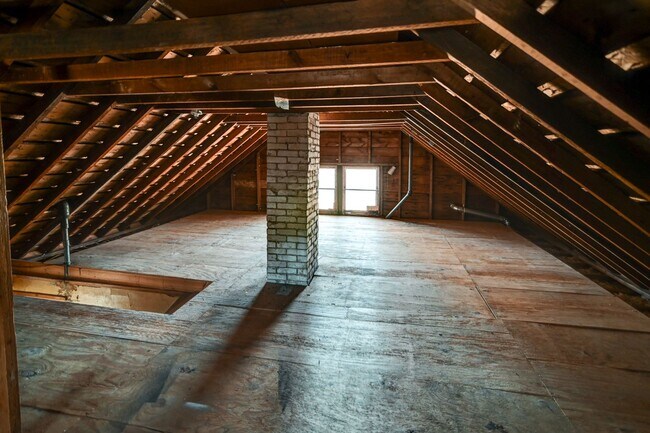 Building Photo - 2636 Stevens St