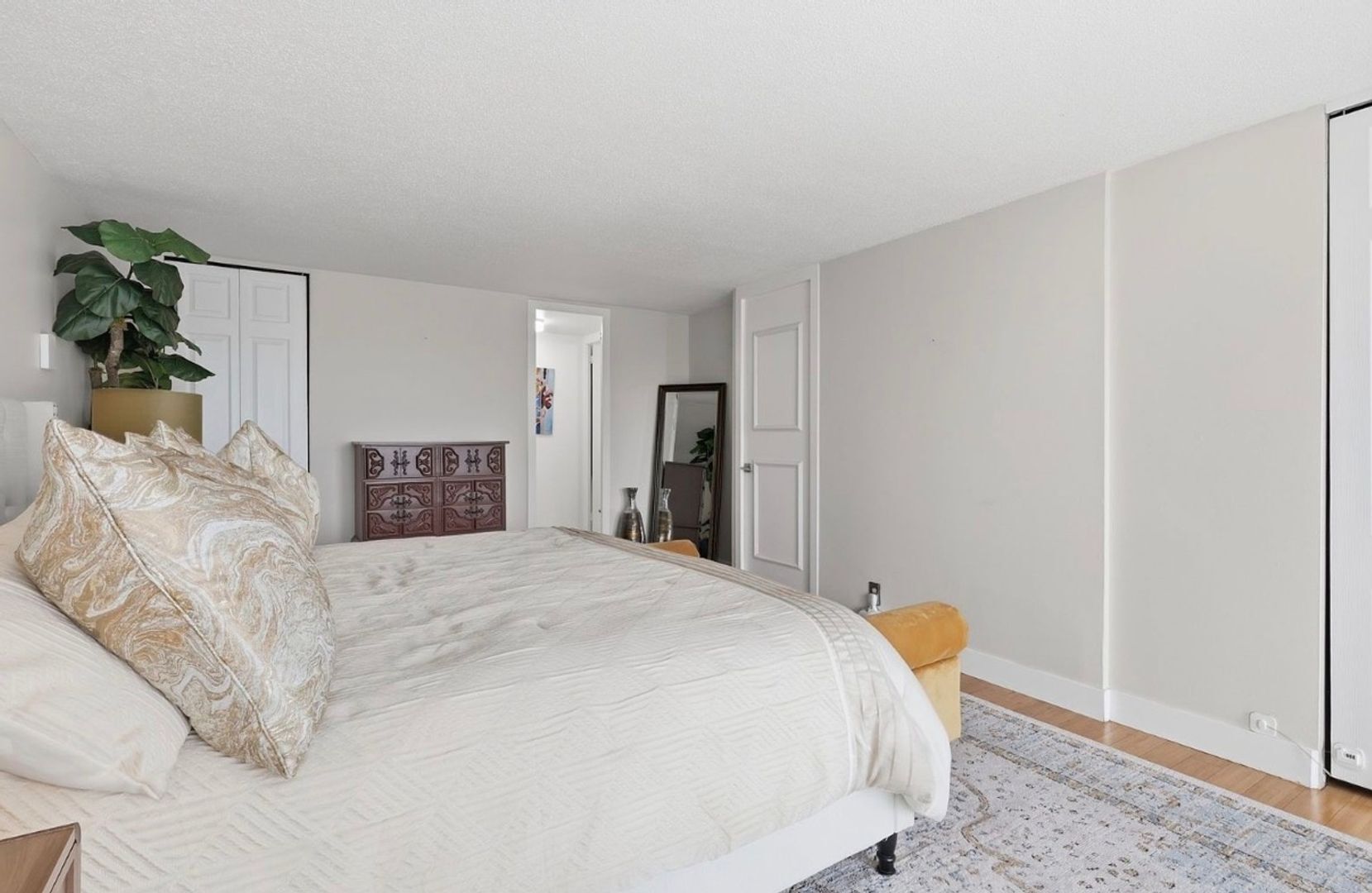 Building Photo - 1155 Ash St.