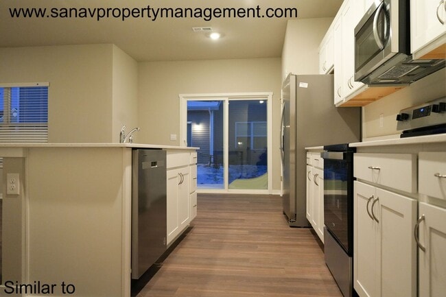 Building Photo - Townhome in Prime Ankeny Location