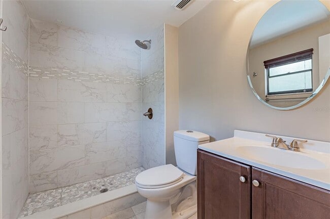 Building Photo - 16203 Fantasia Dr