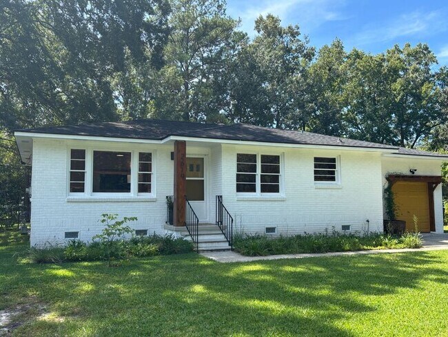 Primary Photo - 2619 Church Creek Dr