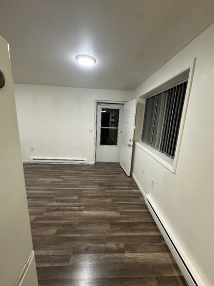 Building Photo - 411 McGuigan Pl