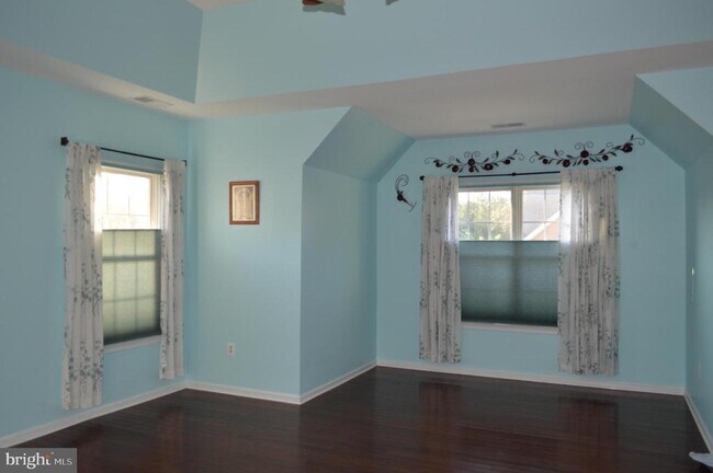 Building Photo - 43308 Barnstead Dr