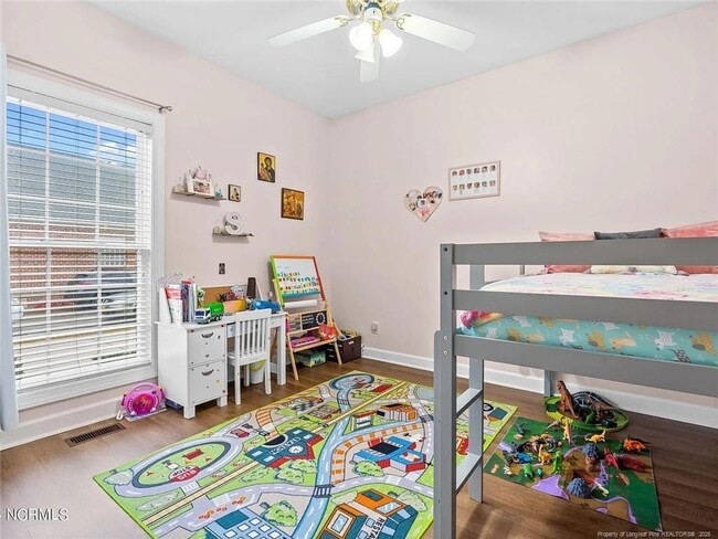 Building Photo - 1114 4 Wood Dr