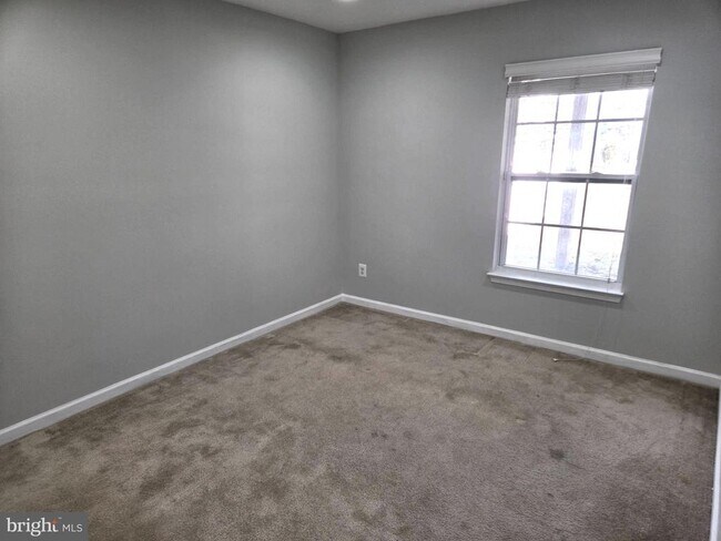 Building Photo - 514 Millar Ct