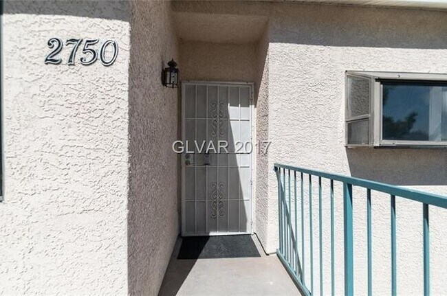 Building Photo - Upgraded Condo
