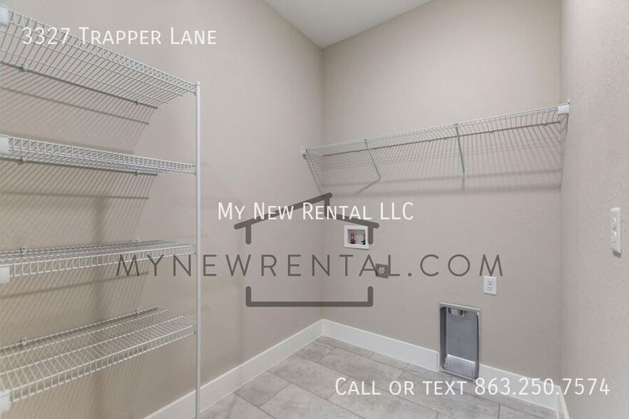 Building Photo - 3327 Trapper Ln