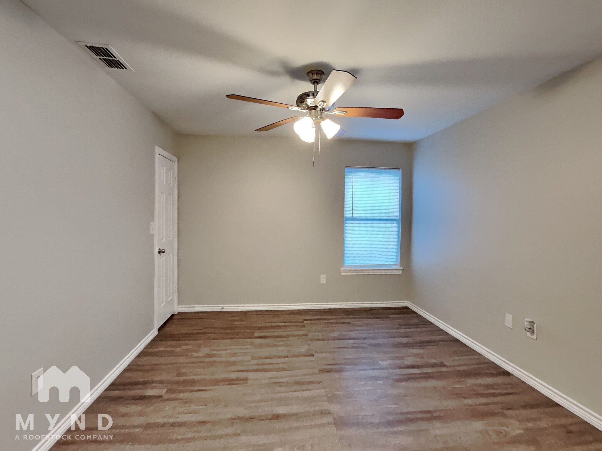 Building Photo - 5417 Harvard St