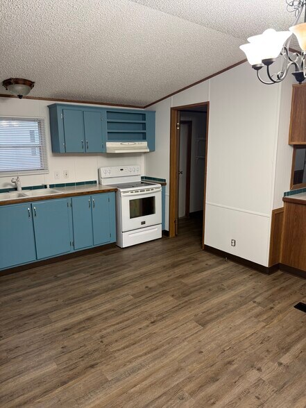 Building Photo - 2058 Krist Ln