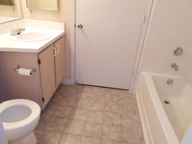 Building Photo - Lake Mary - 1 Bedroom, 1 Bathroom - $1,295.00