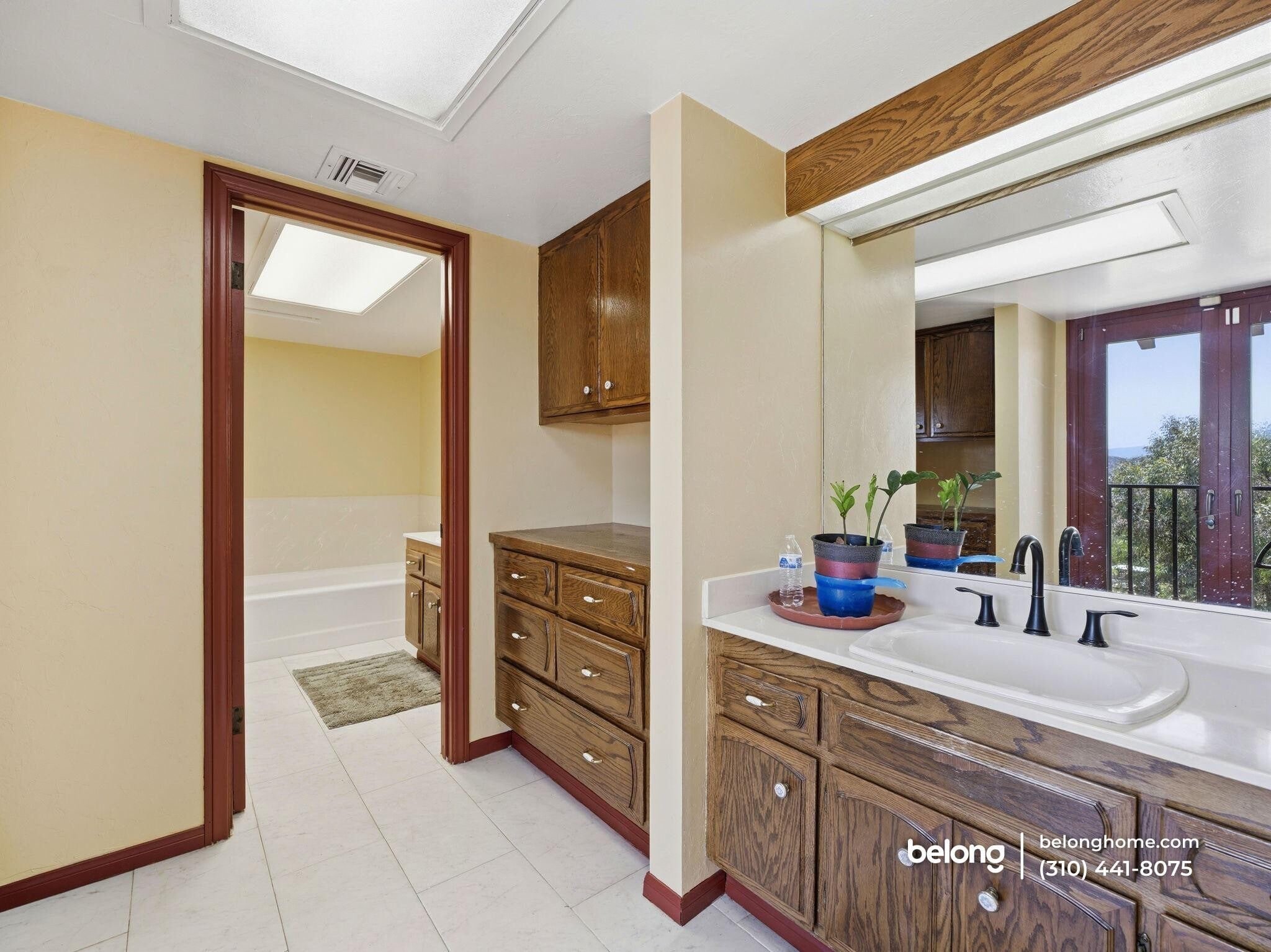 Building Photo - 35640 Dormer Rd