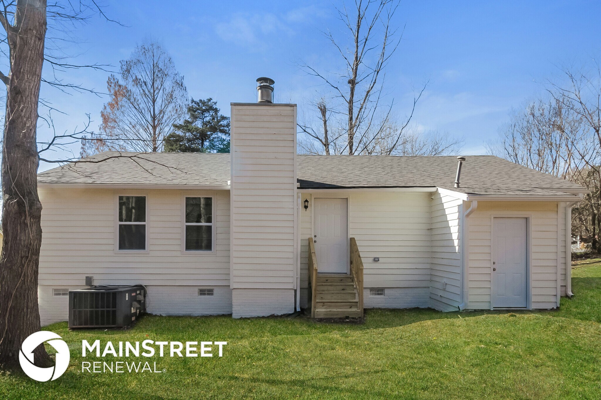 Building Photo - 8022 Marin Dr