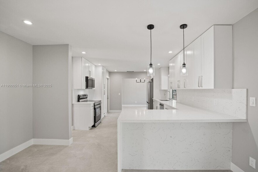 Building Photo - 8081 SW 139th Ter