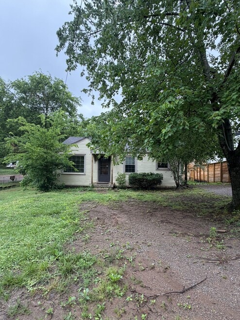 Building Photo - 1719 Luton St