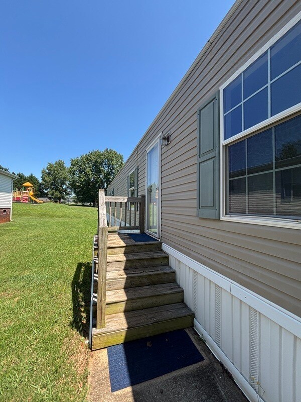 Building Photo - 10111 Piney Creek Ct