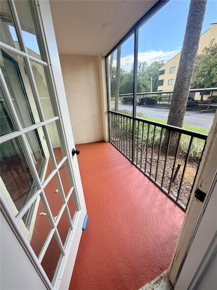 Building Photo - 13602 S Village Dr