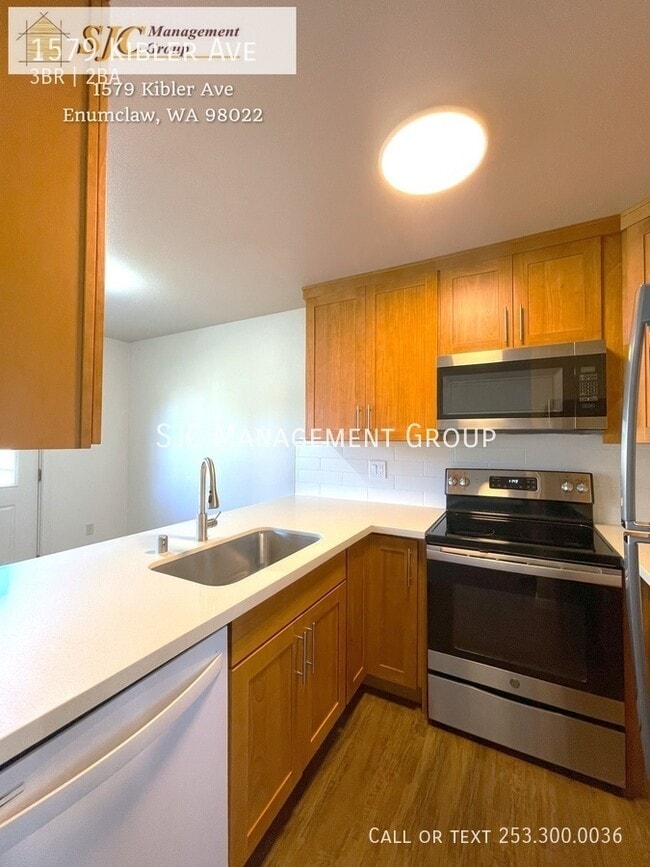 Building Photo - 1579 Kibler Ave
