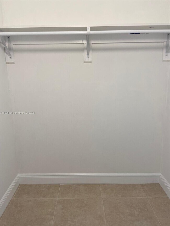 Building Photo - 13155 Ixora Ct