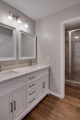 Building Photo - 2212 Bayou Ct