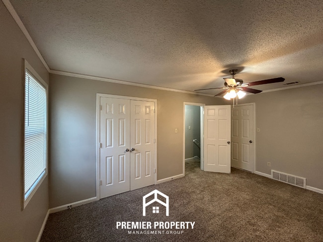 Building Photo - Spacious 5 Bedroom Home for Rent in Southaven, MS | Hardwood Floors, Fireplace & Fenced Yard