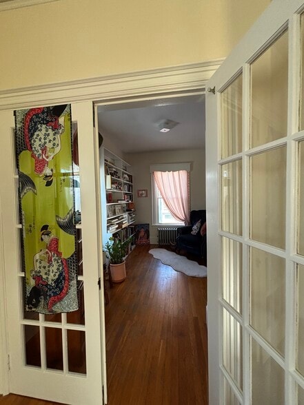 Building Photo - 150 Crescent St