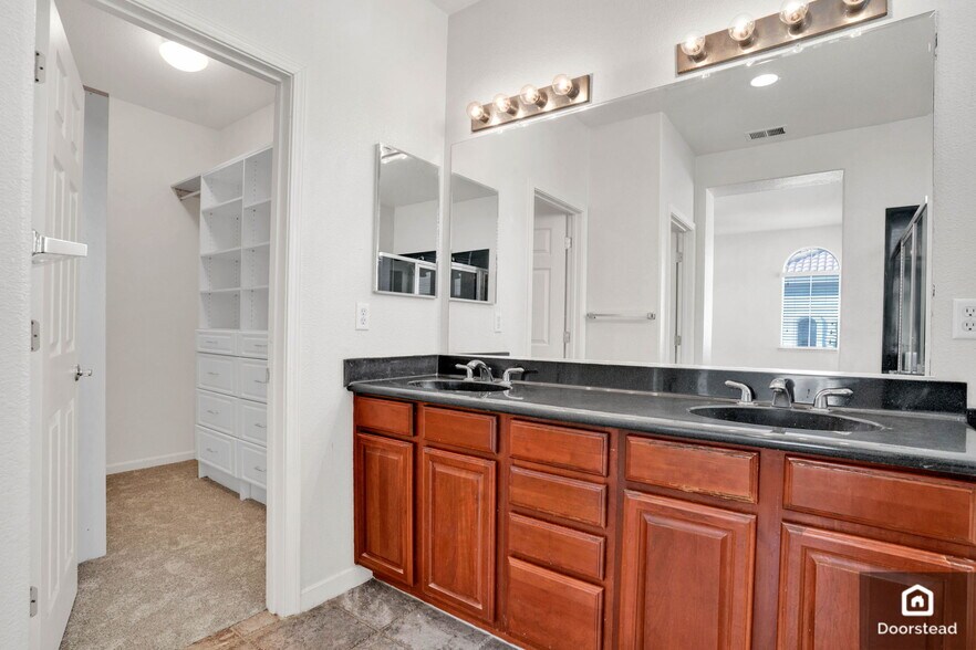 Building Photo - 5089 Orvieto Ct