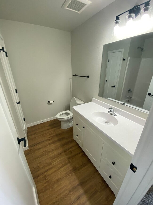Building Photo - 1553 47th Loop