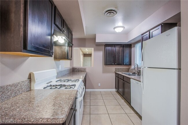 Building Photo - 4153 Crater St