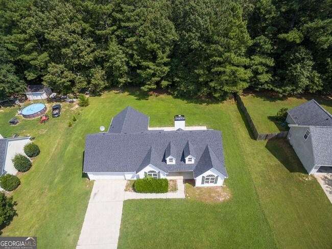 Building Photo - 350 Windermere Dr