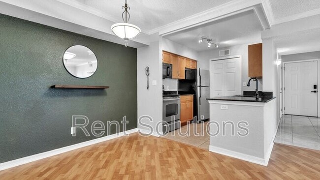 Building Photo - 3275 Haviland Ct