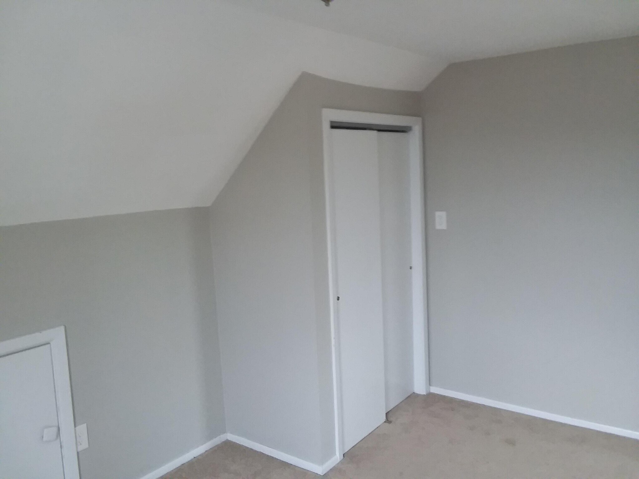 Building Photo - 1634 Maple St