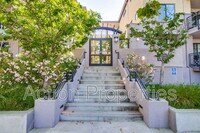 Building Photo - 800 N 8th St