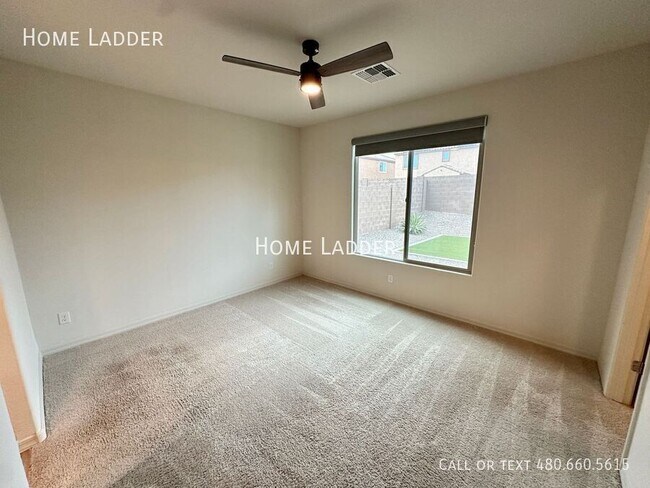 Building Photo - 19842 W Badgett Ln