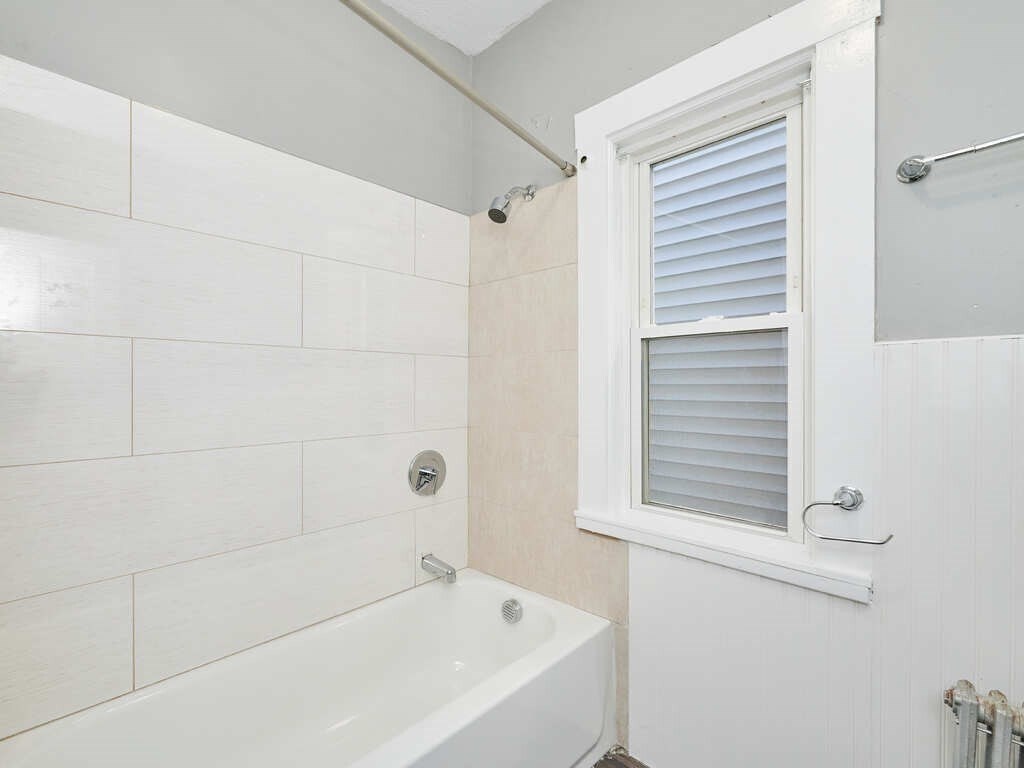 Building Photo - 357 K St