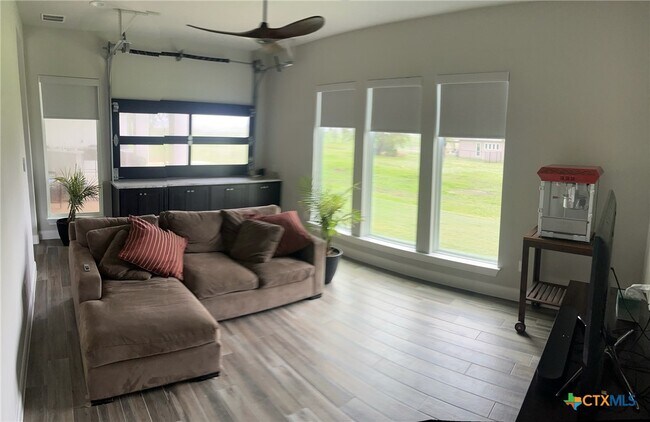 Building Photo - 1163 Trotter Ln